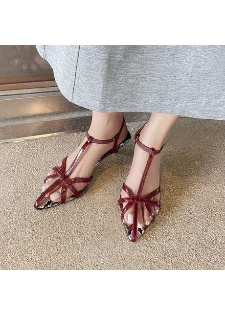 Chiko cayleen pointy toe kitten heels t strap shoes