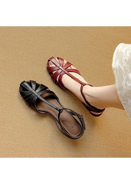 Chiko ceinwen round toe kitten heels t strap shoes