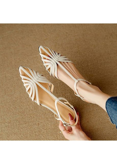Chiko celandine pointy toe kitten heels t strap shoes